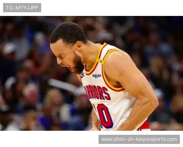 勇士克莱定点开火，底角三分连中